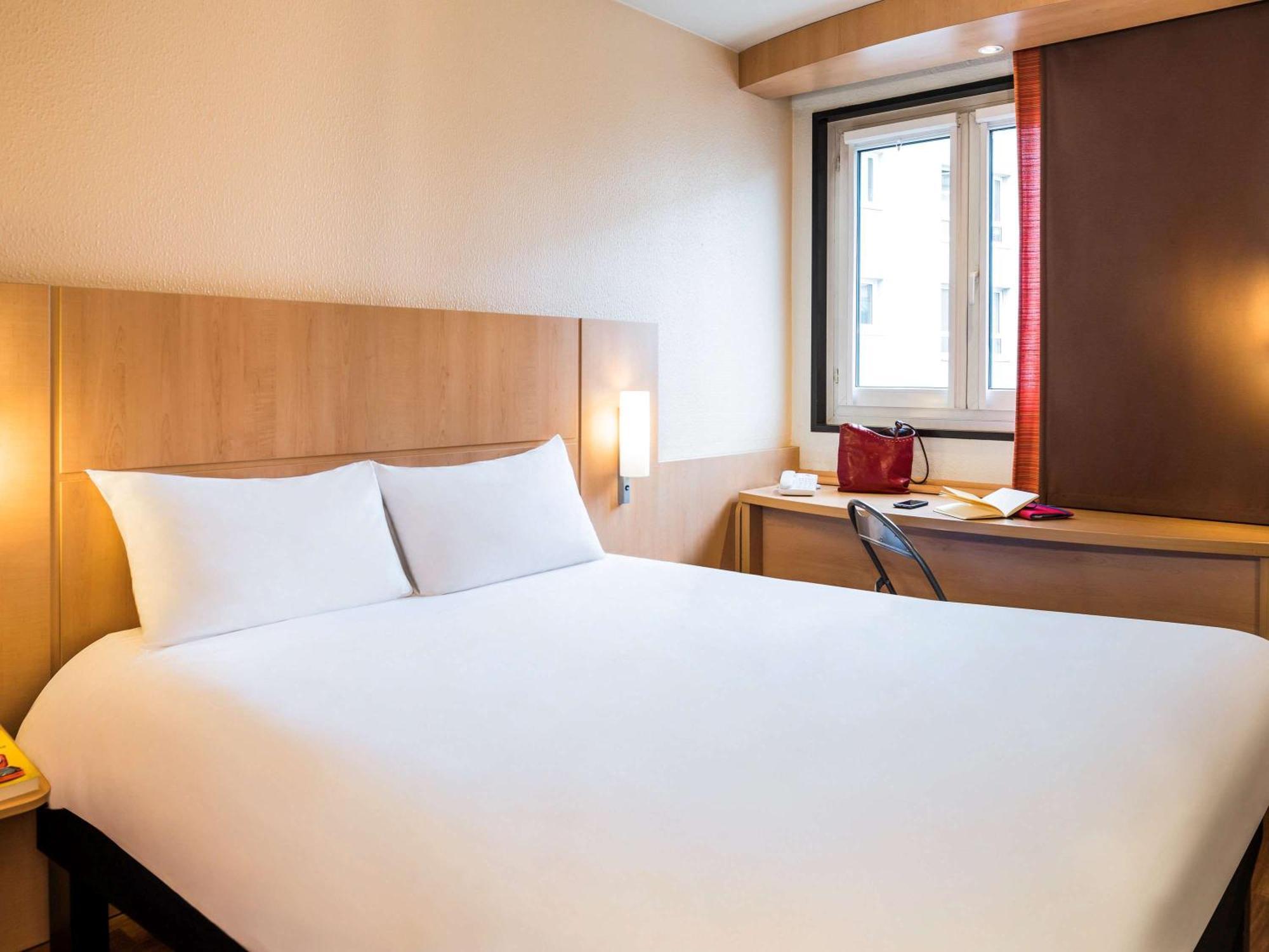 Ibis Paris Pont De Suresnes Longchamp Hotel Kültér fotó
