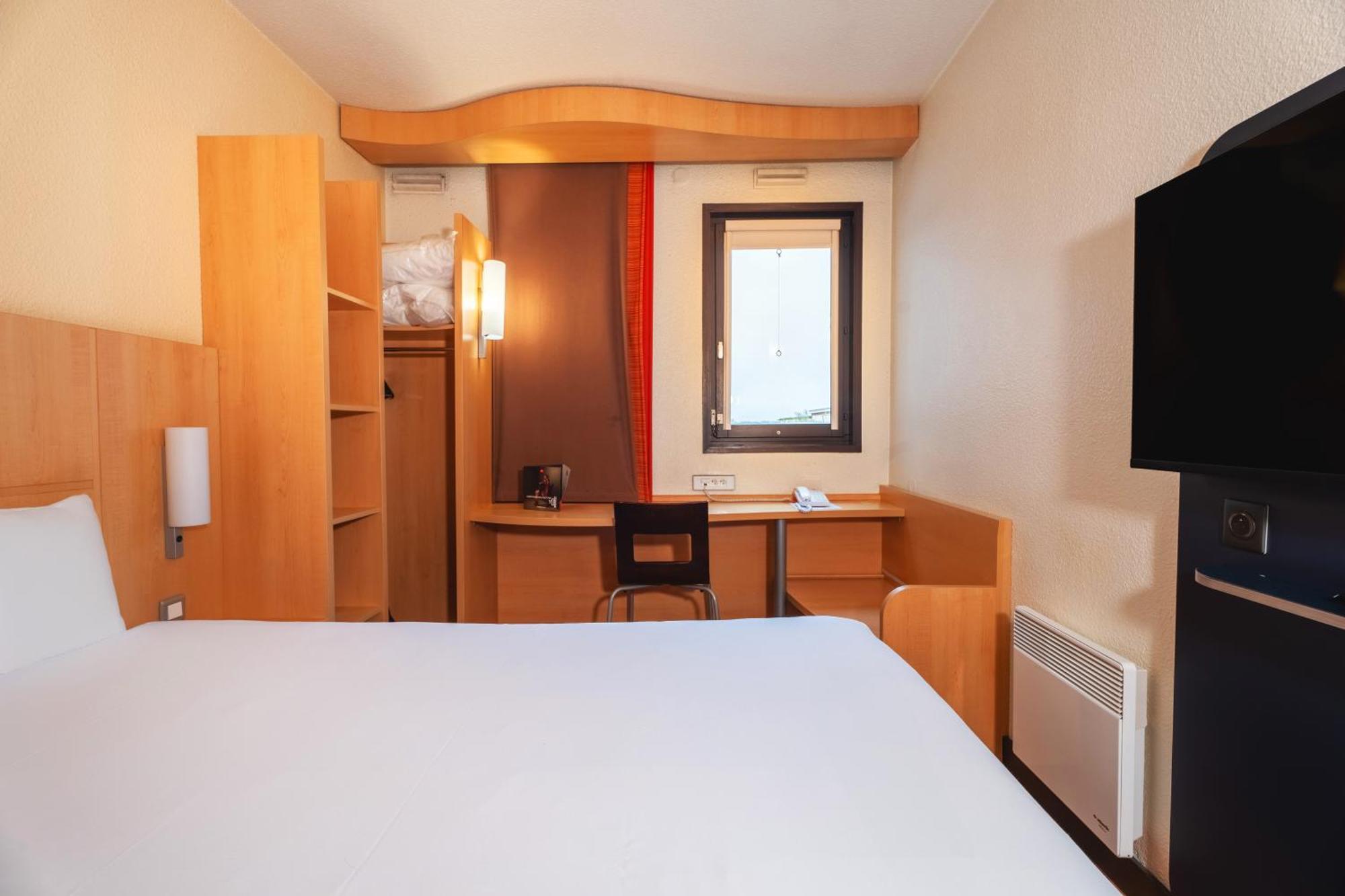 Ibis Paris Pont De Suresnes Longchamp Hotel Kültér fotó