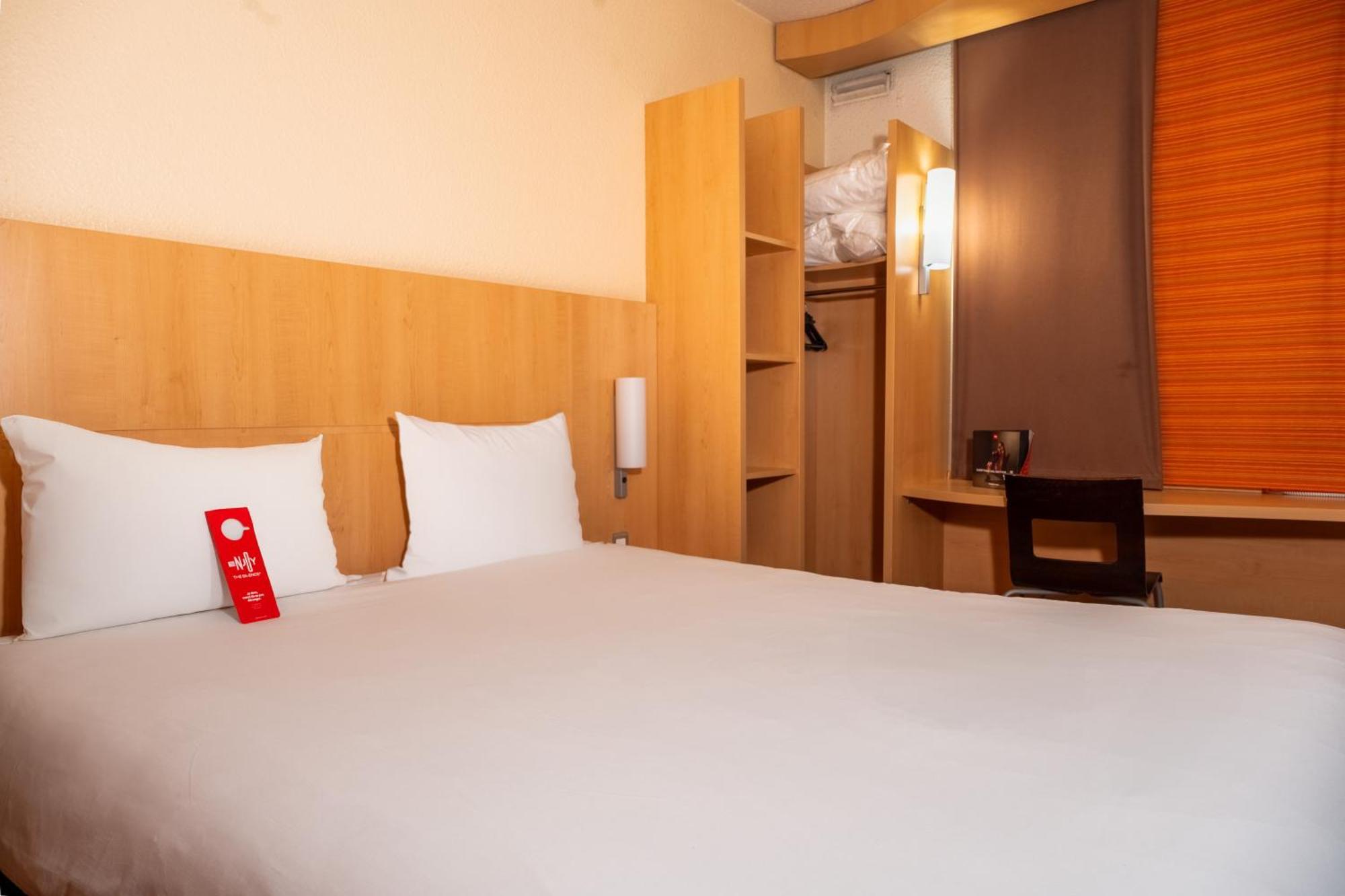 Ibis Paris Pont De Suresnes Longchamp Hotel Kültér fotó