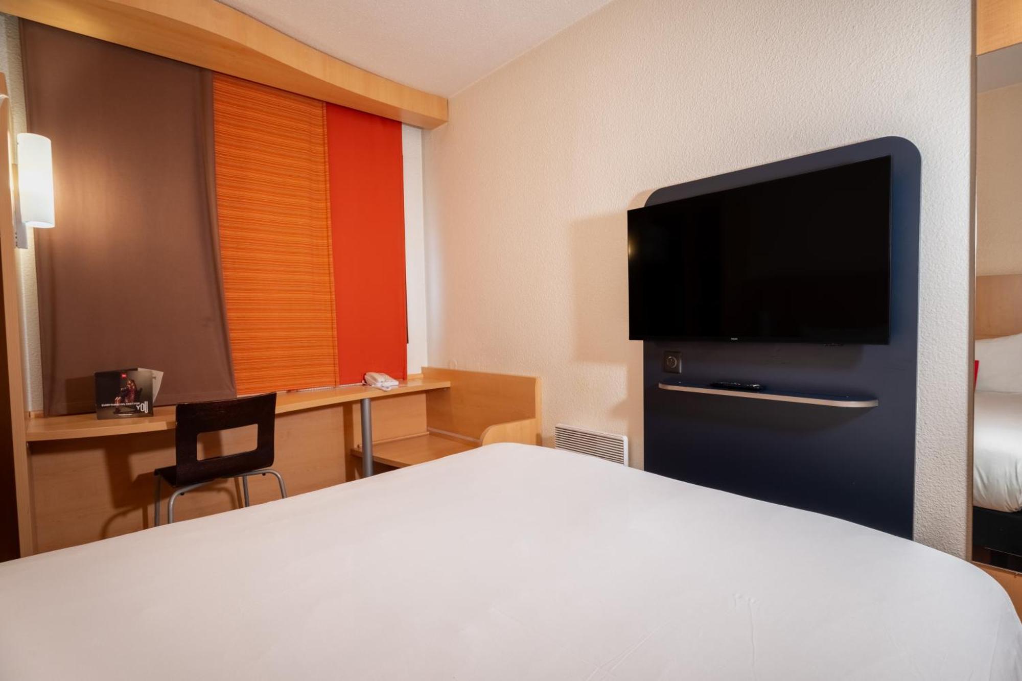 Ibis Paris Pont De Suresnes Longchamp Hotel Kültér fotó